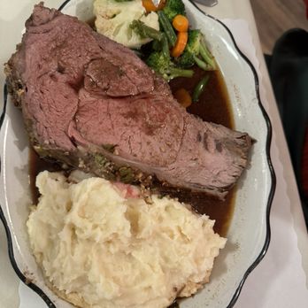 Alpine Grille - Queen cut prime rib - Steakhouses Near Me - Northville, New York