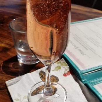 26 Beach Restaurant - Charles Lafitt sparking! - New American Near Me - Venice, California