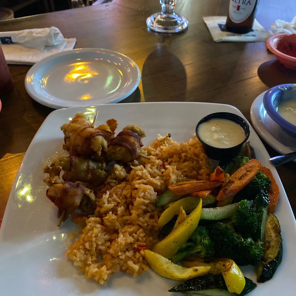 Got the stuffed shrimp looks yummy quest was great service really good! Got the stuffed shrimp looks yummy quest was great service really good!