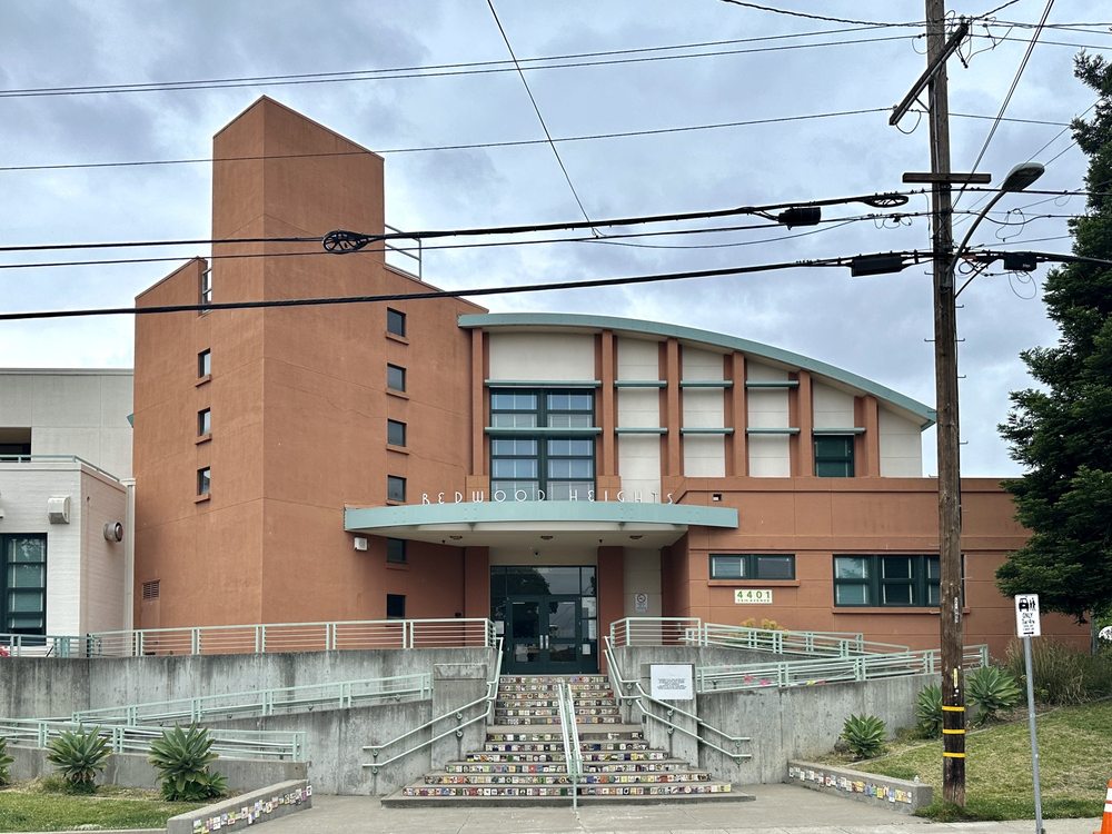 Redwood Heights Elementary - childcare center in Oakland, CA