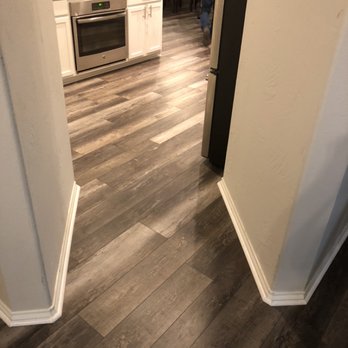 Affordable Flooring Services - Click and Lock Vinyl Flooring - Flooring Near Me Affordable Flooring Services - Click and Lock Vinyl Flooring - Flooring Near Me
