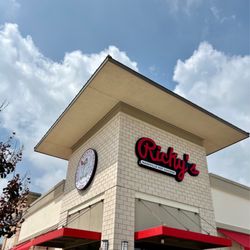 Ricky's Hot Chicken - Restaurant Sign