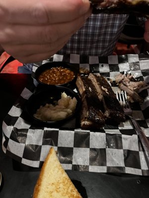 Elmer's BBQ by null