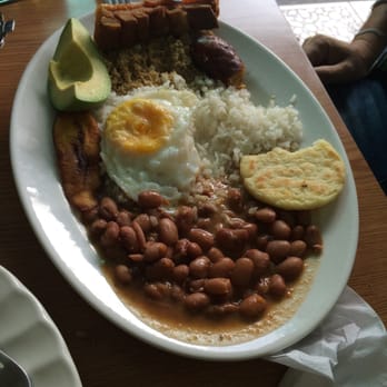 Macondo - Bandeja Paisa - Colombian Near Me - México, D.F., DIF