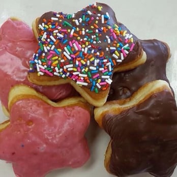 West Coast Donut - The best donuts EVER! Star shaped glazed, or frosted, or with sprinkles on frosting...also likely good sans all! - Donuts Near Me - Baytown, Texas West Coast Donut - The best donuts EVER! Star shaped glazed, or frosted, or with sprinkles on frosting...also likely good sans all! - Donuts Near Me - Baytown, Texas