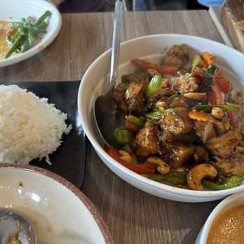 Siam Station - Cashew with Tofu - Thai Near Me - Irvine, California