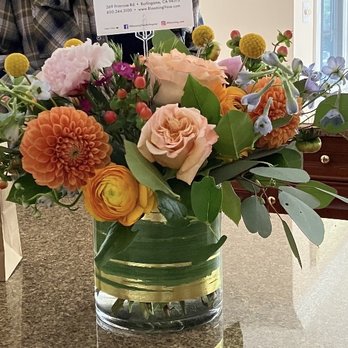 Blooming Vase - Lush arrangement, and chocolates - Florists Near Me - Burlingame, California