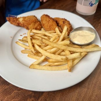 Race Street Cafe - "Kids Chicken Tenders & Fries" - Bars Near Me - Philadelphia, Pennsylvania Race Street Cafe - "Kids Chicken Tenders & Fries" - Bars Near Me - Philadelphia, Pennsylvania