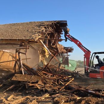 Desert Junk Removal And Demolition LLC - During the process of the demolition - Junk Removal & Hauling Near Me - Avondale, Arizona Desert Junk Removal And Demolition LLC - During the process of the demolition - Junk Removal & Hauling Near Me - Avondale, Arizona