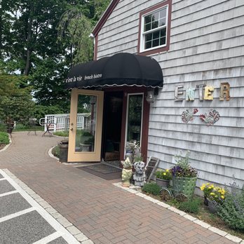 C'est La Vie Bistro - Entrance - French Near Me - Northborough, Massachusetts C'est La Vie Bistro - Entrance - French Near Me - Northborough, Massachusetts