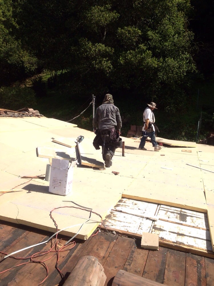 Slide of Gammalyn Roofing