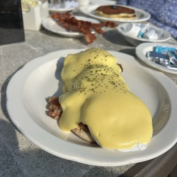The Willows Inn & Resort - Eggs Benedict with hash- WOW - Hotels Near Me - Charlestown, Rhode Island The Willows Inn & Resort - Eggs Benedict with hash- WOW - Hotels Near Me - Charlestown, Rhode Island
