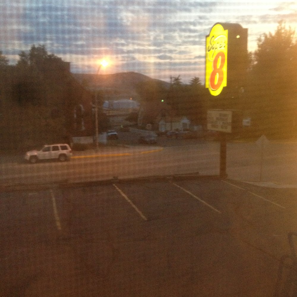Super 8 by Wyndham Green River - Hotels Near Me - Green River, Wyoming Super 8 by Wyndham Green River - Hotels Near Me - Green River, Wyoming