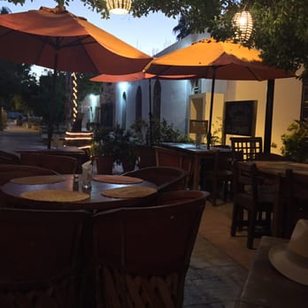 El Zopilote Brewing Company Loreto - A pleasant evening on the patio. - Mexican Near Me - Loreto, BCS