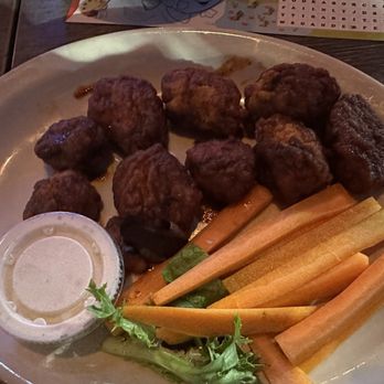 Niko's Tavern - Boneless Wings - Bars Near Me - Pingree Grove, Illinois