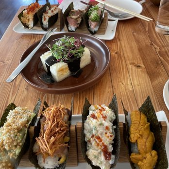 MORU - Hand rolls: salmon, yellowtail, creamy scallop, uni - Japanese Near Me - Fort Lee, New Jersey