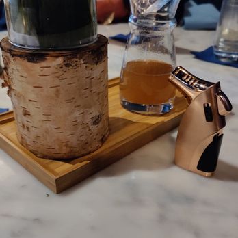 Bridges & Bourbon - Craft cocktail - New American Near Me - Pittsburgh, Pennsylvania