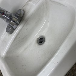 7-Eleven - Nasty sink