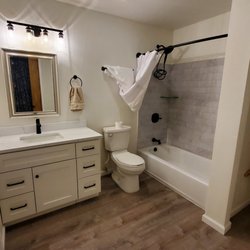 Hiland Construction - Bath remodel