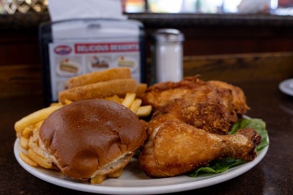 Harry's Cafe by null