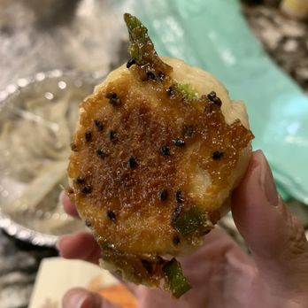 Mayflower Dumpling Express - Bottom of Panfried Pork Mini Bun (6) - Dim Sum Near Me - Anaheim, California