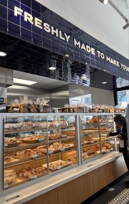 Paris Baguette by null