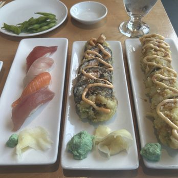 Momiji SLU - Left to right: Sushi Set, Bad Boi Roll, Seattle Roll - Sushi Bars Near Me - Seattle, Washington