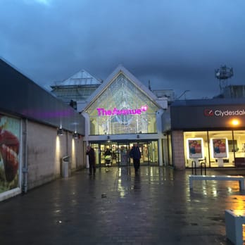 The Avenue - Festive look - Shopping Centers Near Me - Glasgow, GLG