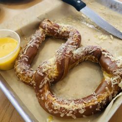 1885 Taproom - Pretzel