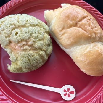 Oyatsupan Bakers - Japanese Near Me - Beaverton, Oregon