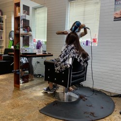 Abundant Life Salon - Hair blower.