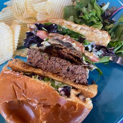 THE EATERY - Hamburger!