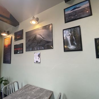 The Cauldron Cafe - Local art on the wall - Breakfast & Brunch Near Me - Hood River , Oregon