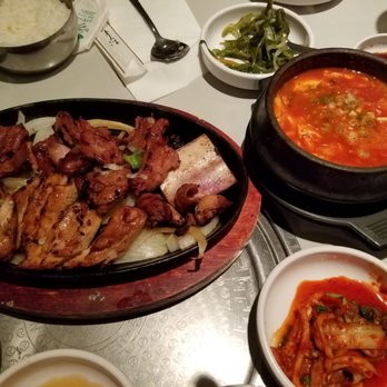 Yakiniku Seoul - Sizzling platter of chicken & kalbi and Soondubu ^^ - Korean Near Me - Honolulu, Hawaii Yakiniku Seoul - Sizzling platter of chicken & kalbi and Soondubu ^^ - Korean Near Me - Honolulu, Hawaii