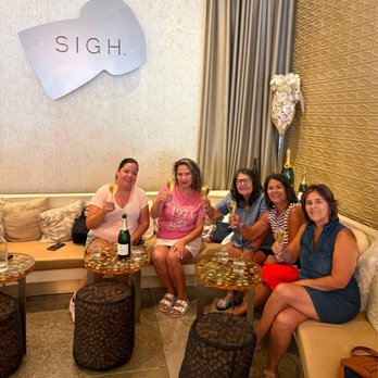 SIGH - Celebrating a birthday with sisters and cousins! - Champagne Bars Near Me - Sonoma, California SIGH - Celebrating a birthday with sisters and cousins! - Champagne Bars Near Me - Sonoma, California