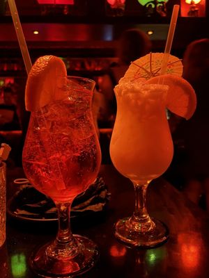 Abe's Pagoda Bar by null