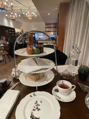 The Athenaeum Hotel & Residences by null