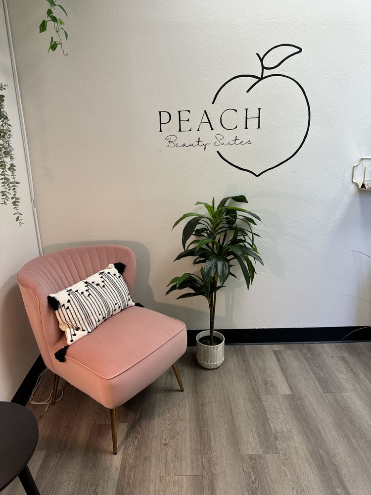 Sugared Peach Studio Logo