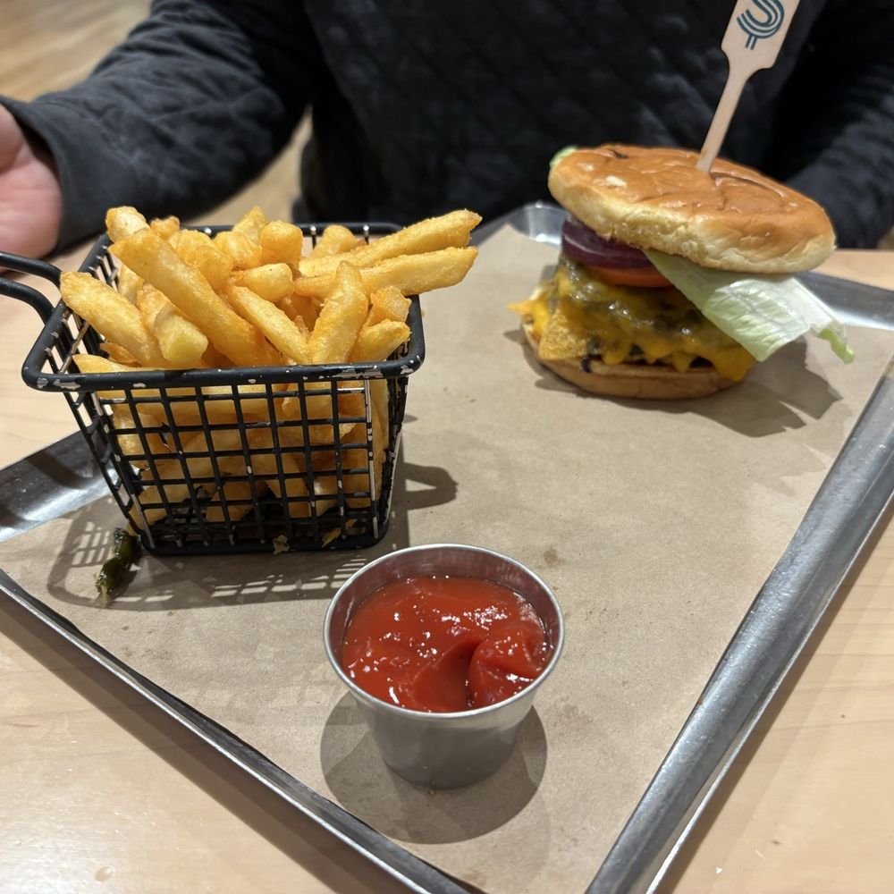 Corner Cafe - Cafes Near Me - Franklin, Kentucky