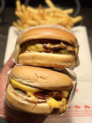 In-N-Out Burger by null