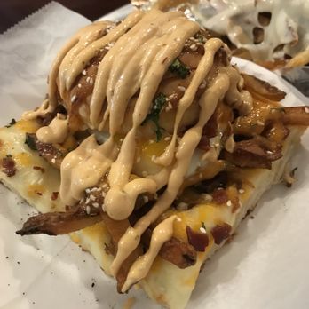 Krave It Pizza & Sandwich Joint - Large World Famous Cheeseburger Pizza - Sandwiches Near Me - Bayside, New York