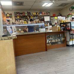 Fritanga El Malecon - Main counter