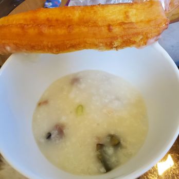 Mike's Noodle House - Cantonese Near Me - Seattle, Washington