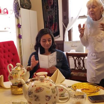 Coral Tree Tea House - Blanche explains the teas - Tea Rooms Near Me - San Diego, California Coral Tree Tea House - Blanche explains the teas - Tea Rooms Near Me - San Diego, California
