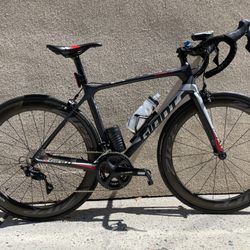 Ridgewood Cycle Shop - New Zipp 404s.