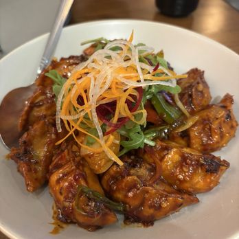 Everest Sherpa Restaurant - Chilli Chicken Momos - Himalayan/Nepalese Near Me - Ann Arbor, Michigan