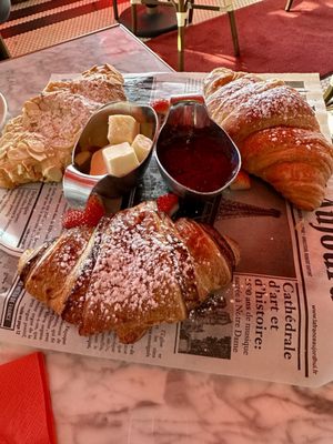 Toulouse Cafe and Bar by null