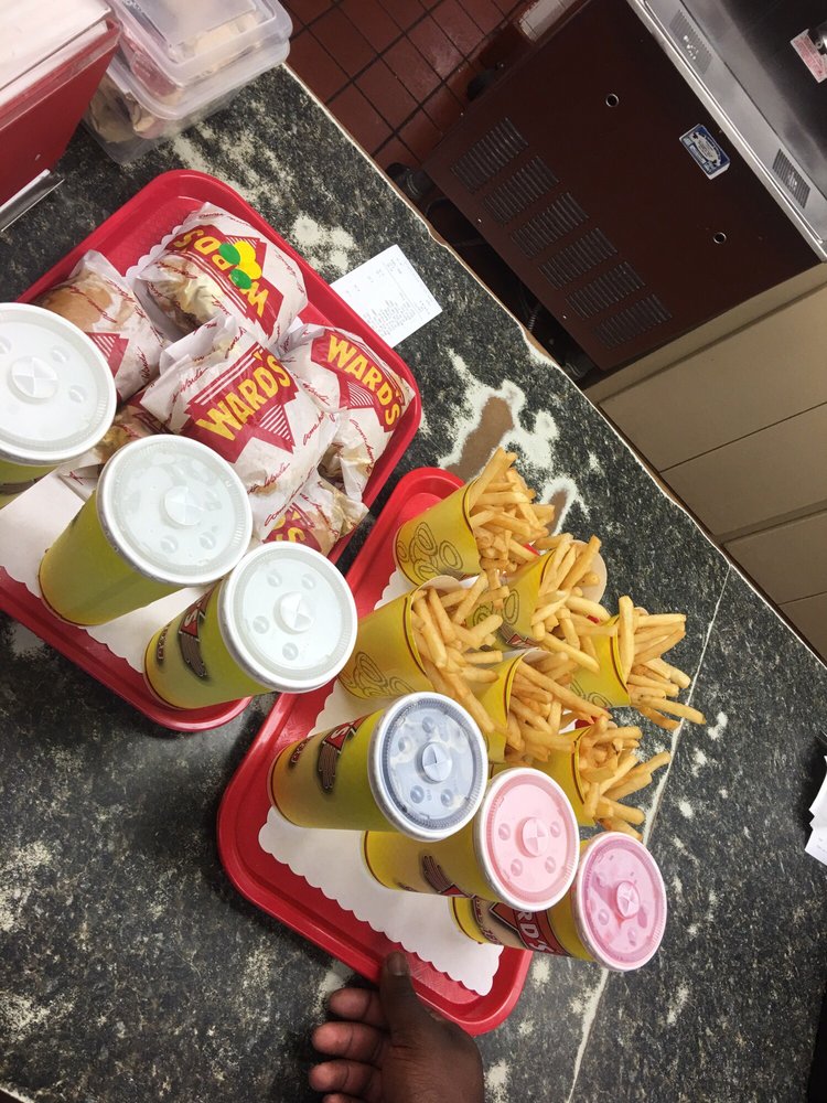 Ward's Fast Foods Logo