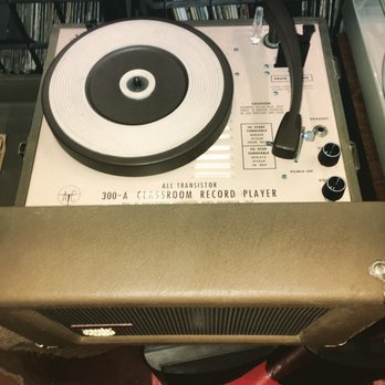 Retro Stereo - Vintage, refurbished suitcase record players - all in one. - Used, Vintage & Consignment Near Me - Long Beach, California