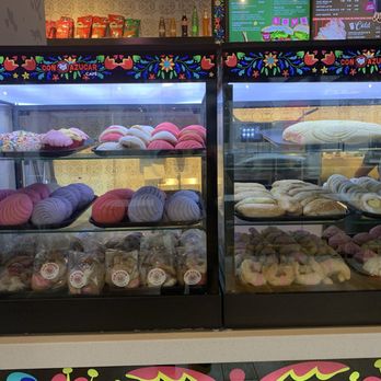 Con Azucar Cafe - Bakeries Near Me - Sacramento, California